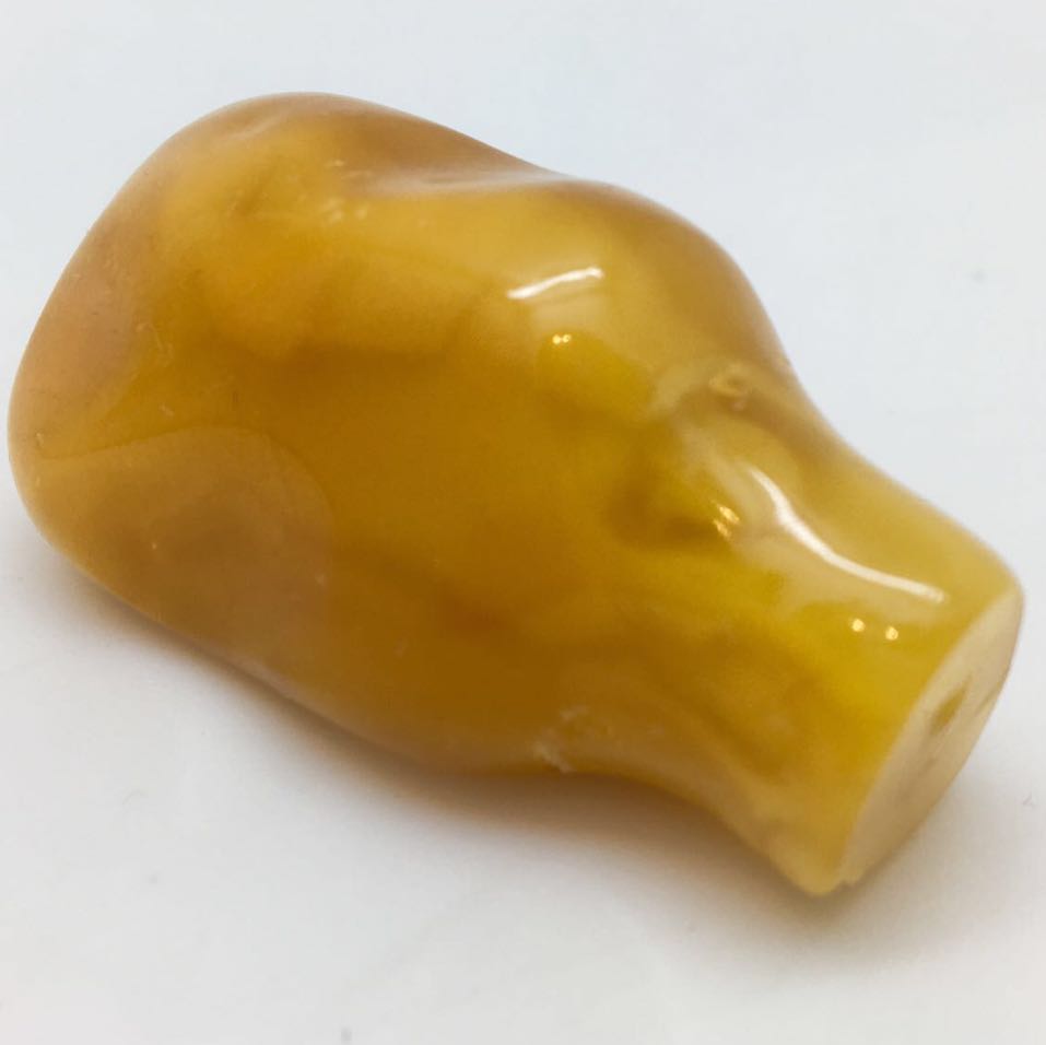 天然本琥珀（ロイヤルアンバー） 115.052ct