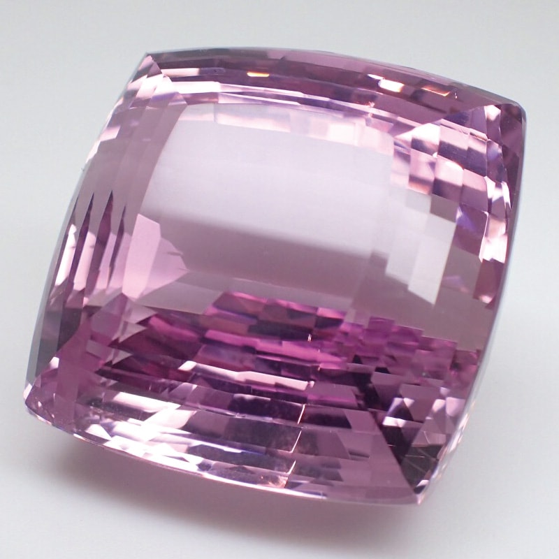 クンツァイト193.6ct