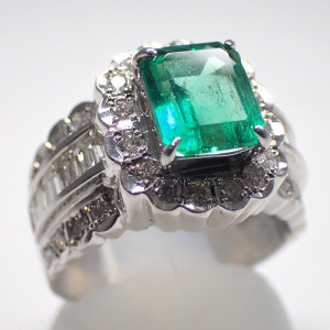 エメラルドリング1.95ct