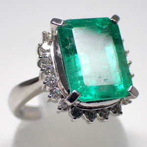 エメラルドリング4.645ct