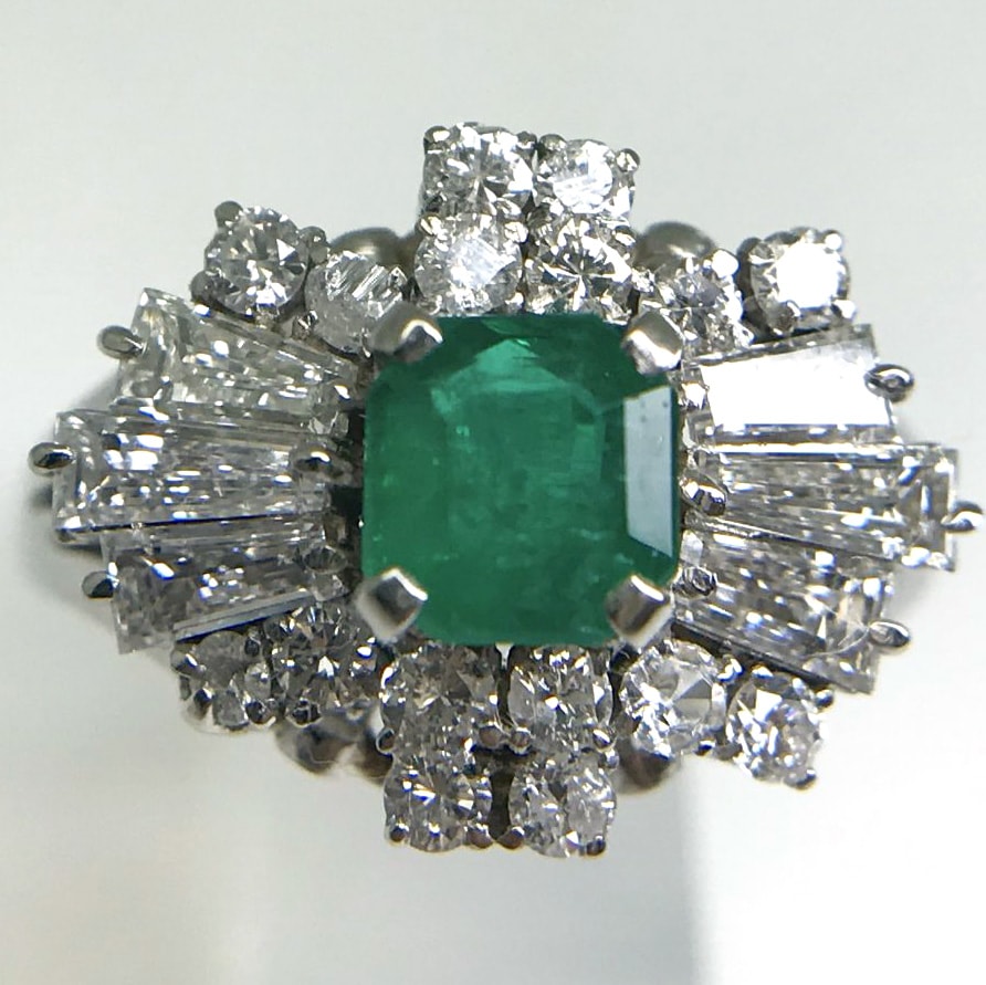 エメラルドリング0.57ct