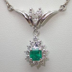 エメラルドペンダント0.34ct