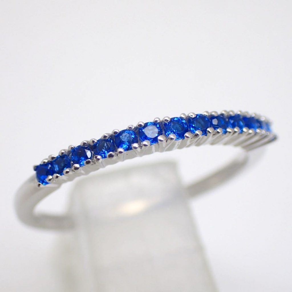 天然アウィナイトリング 0.12ct
