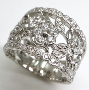 ダイヤモンドリング 0.77ct