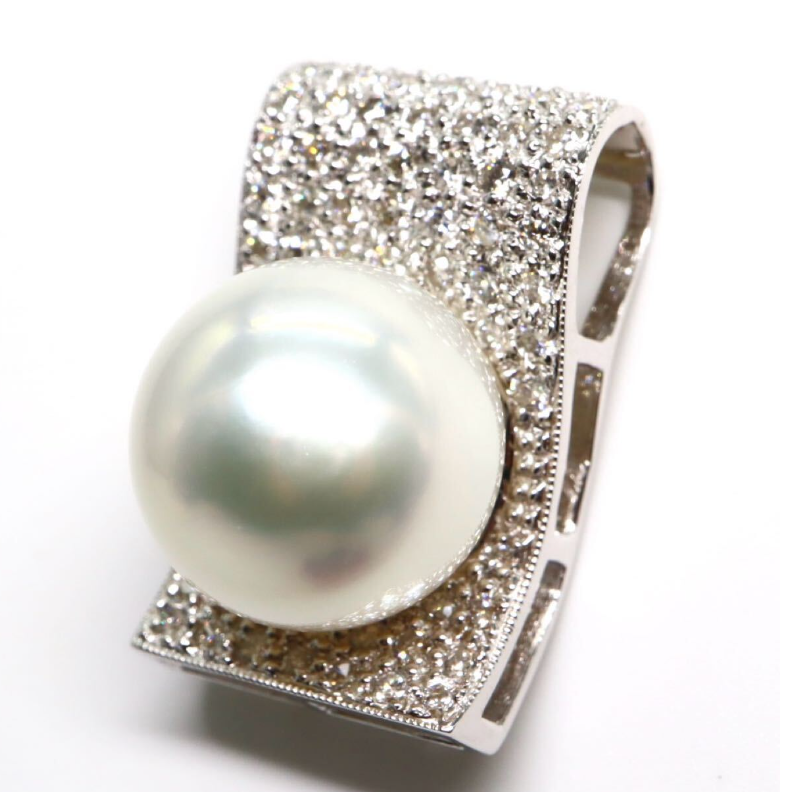 南洋白蝶真珠/天然ダイヤモンドペンダントトップ