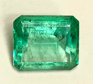 エメラルド　1.37ct