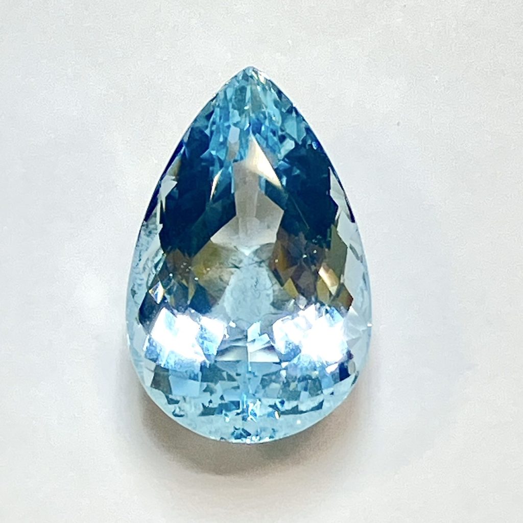 アクアマリン　21.85ct　ルース