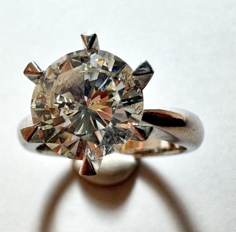 ダイヤモンド　1.032ct　リング