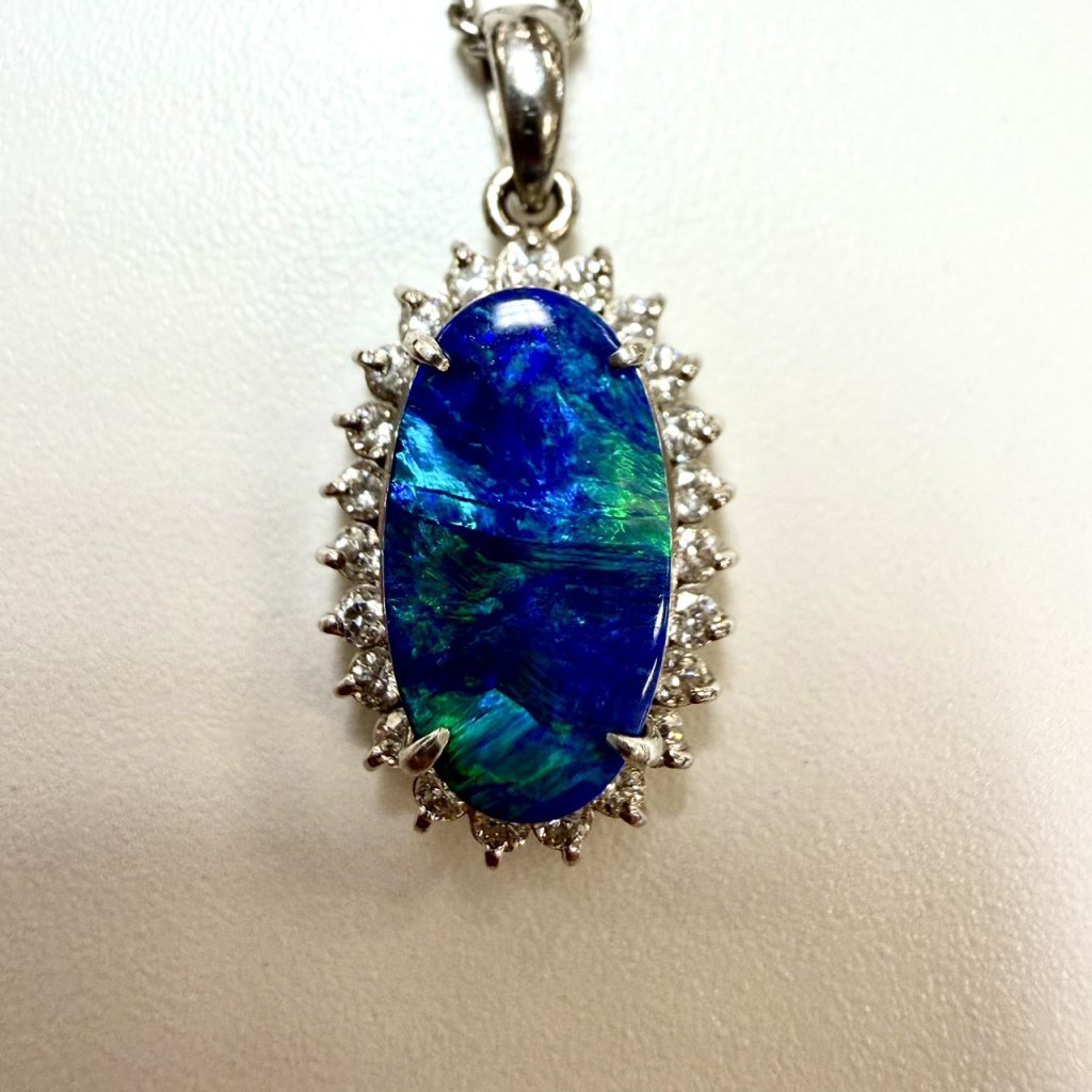 ブラックオパール　2.2ct　ネックレストップ