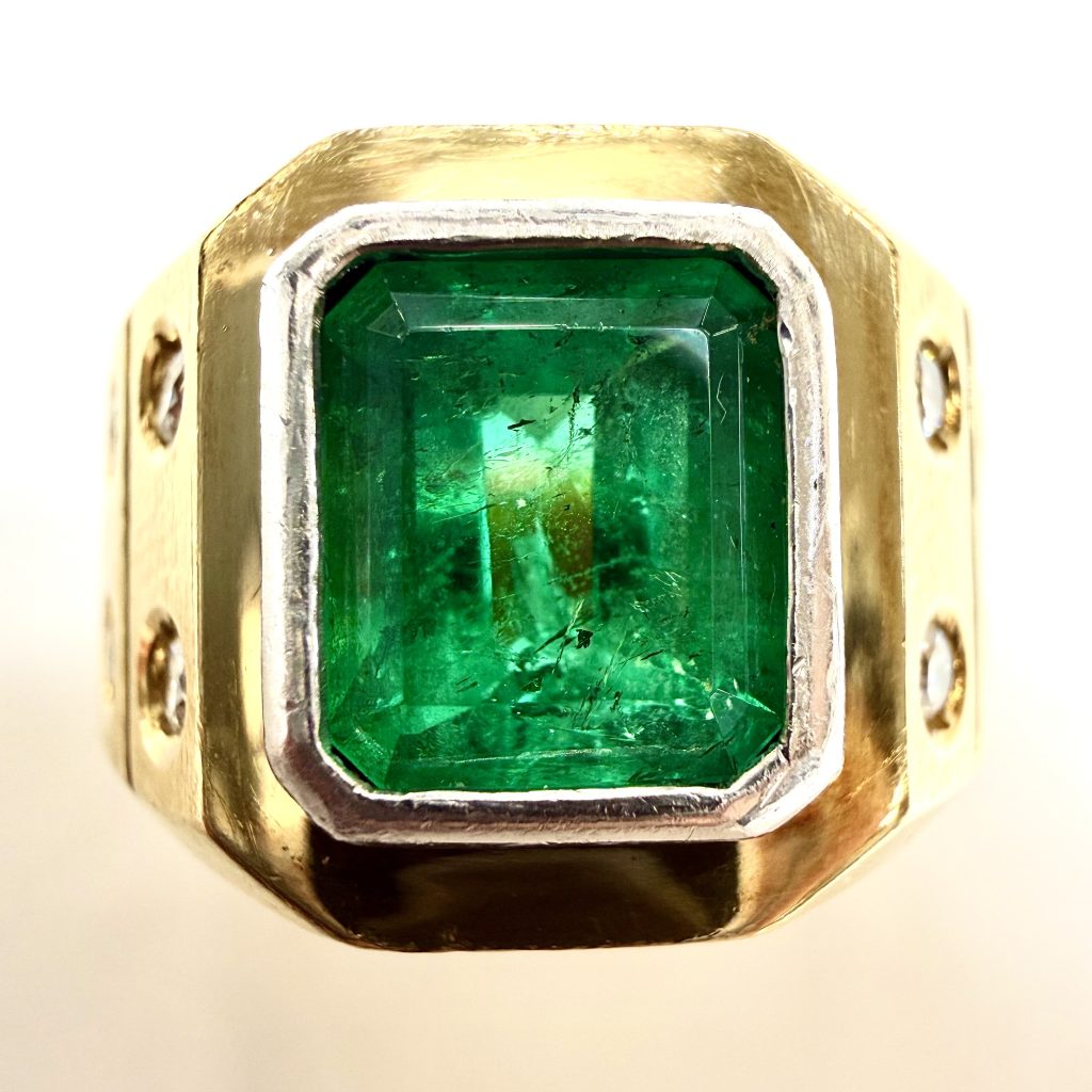 エメラルド　2ct　リング